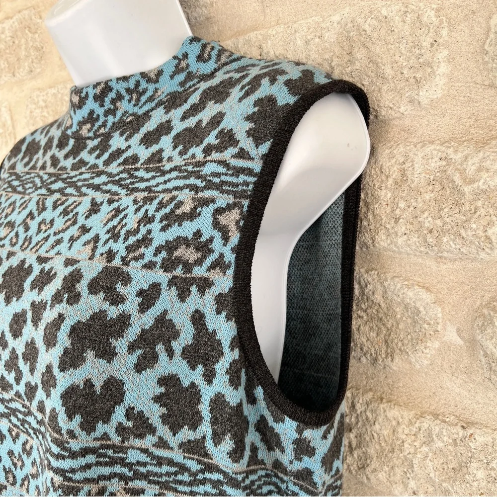 St John vintage mock neck leopard sleeveless sweater Santana M blue gray